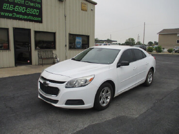 2015 Chevrolet Malibu in Oak Grove, MO 64075