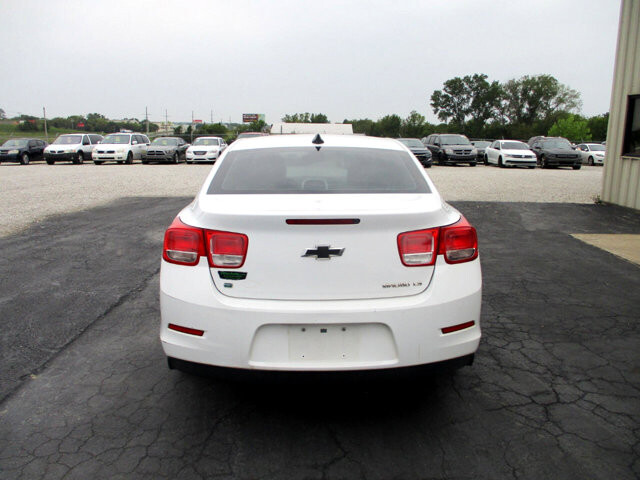 2015 Chevrolet Malibu in Oak Grove, MO 64075 - 18072402 6