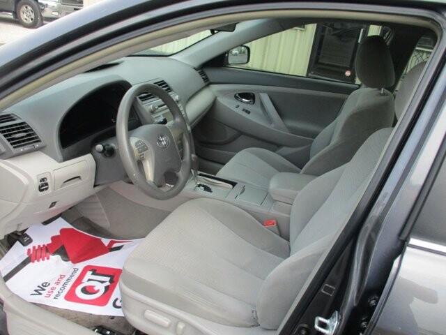 2011 Toyota Camry in Oak Grove, MO 64075 - 18072404 9
