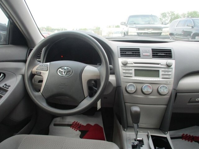 2011 Toyota Camry in Oak Grove, MO 64075 - 18072404 12
