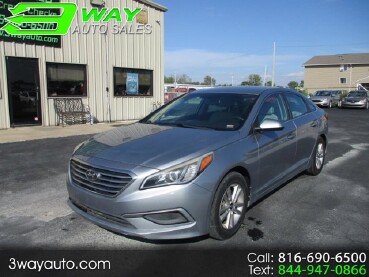 2016 Hyundai Sonata in Oak Grove, MO 64075