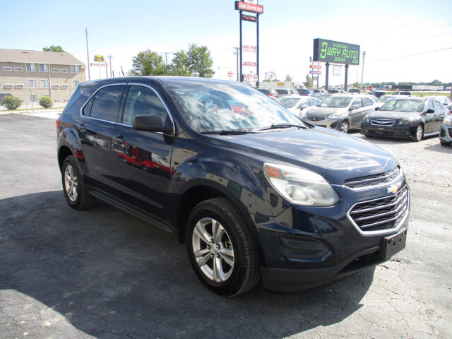 2017 Chevrolet Equinox in Oak Grove, MO 64075 - 18072407 3