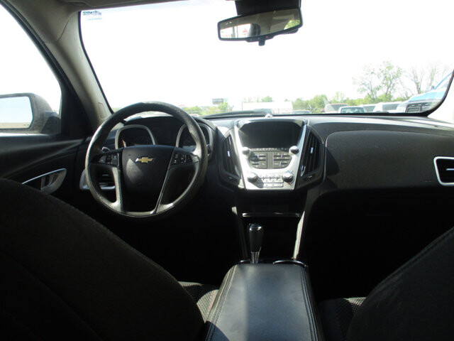 2017 Chevrolet Equinox in Oak Grove, MO 64075 - 18072407 11