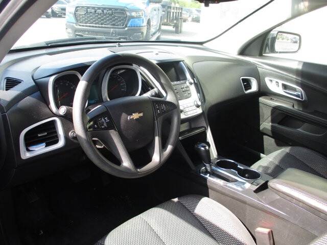 2017 Chevrolet Equinox in Oak Grove, MO 64075 - 18072407 9