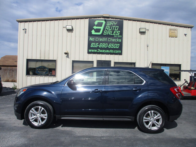 2017 Chevrolet Equinox in Oak Grove, MO 64075 - 18072407 8