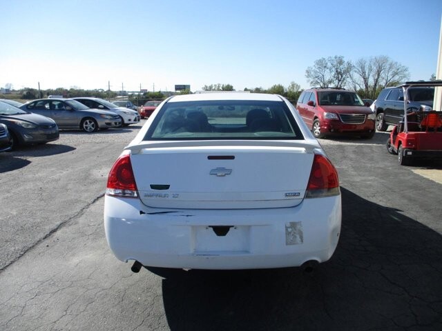 2012 Chevrolet Impala in Oak Grove, MO 64075 - 18072408 6