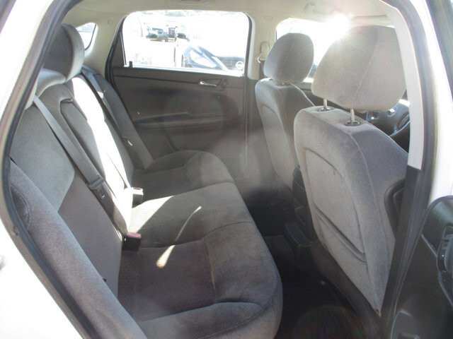 2012 Chevrolet Impala in Oak Grove, MO 64075 - 18072408 12