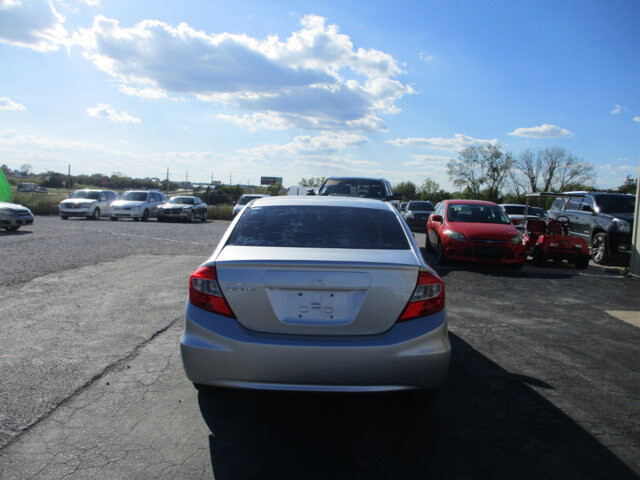 2012 Honda Civic in Oak Grove, MO 64075 - 18072410 6