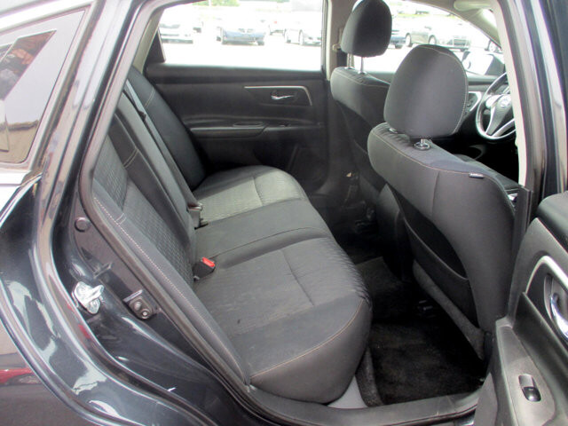 2018 Nissan Altima in Oak Grove, MO 64075 - 18072411 11