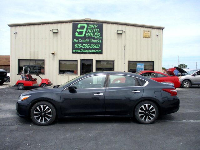2018 Nissan Altima in Oak Grove, MO 64075 - 18072411 8