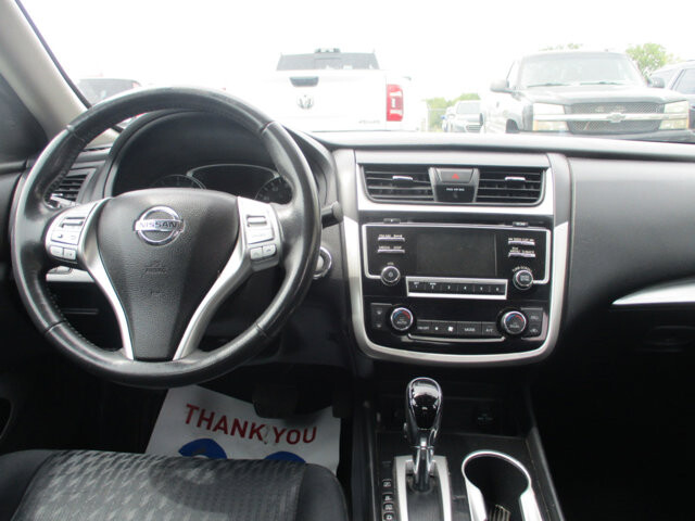 2018 Nissan Altima in Oak Grove, MO 64075 - 18072411 12