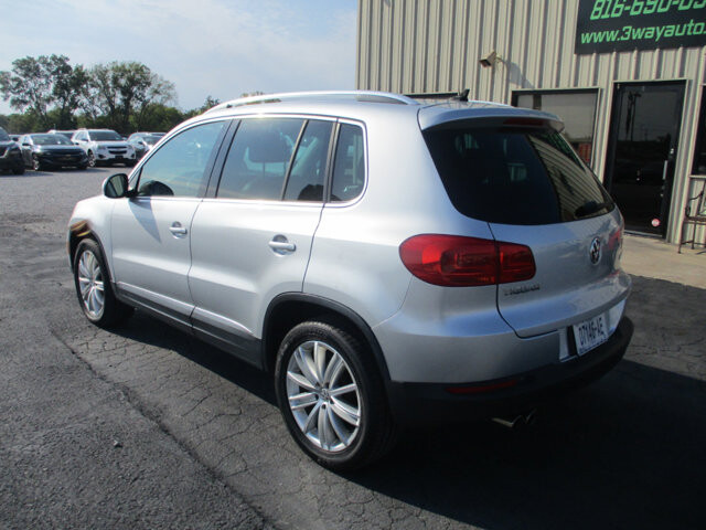 2013 Volkswagen Tiguan in Oak Grove, MO 64075 - 18072413 7
