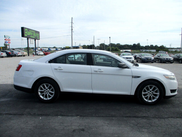 2015 Ford Taurus in Oak Grove, MO 64075 - 18072415 4