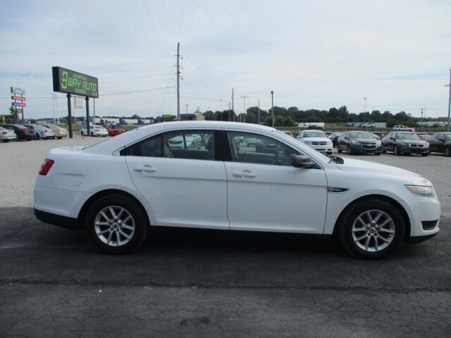 2015 Ford Taurus in Oak Grove, MO 64075 - 18072415 4