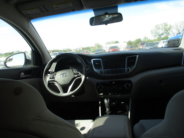 2017 Hyundai Tucson in Oak Grove, MO 64075 - 18072417 12