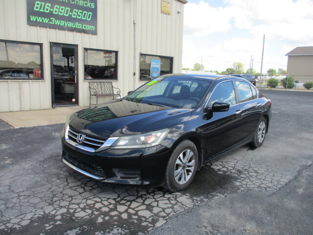 2013 Honda Accord in Oak Grove, MO 64075 - 18072420