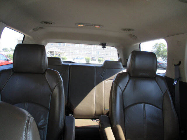 2015 GMC Acadia in Oak Grove, MO 64075 - 18072421 12