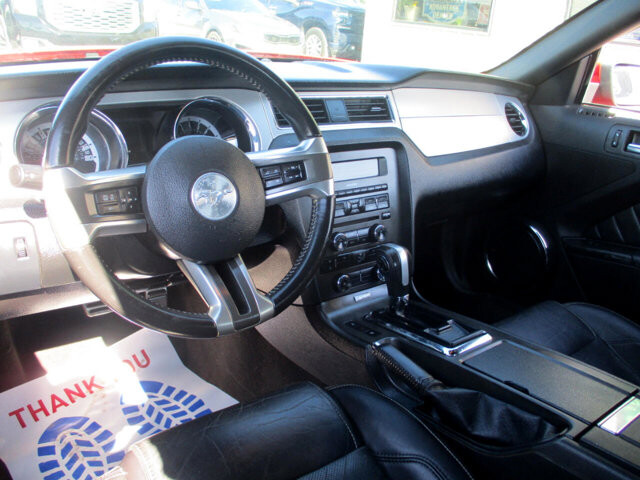 2013 Ford Mustang in Oak Grove, MO 64075 - 18072423 11