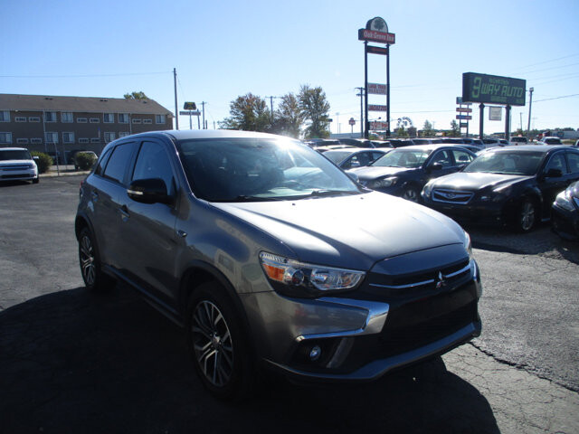 2018 Mitsubishi Outlander Sport in Oak Grove, MO 64075 - 18072426 3