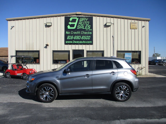2018 Mitsubishi Outlander Sport in Oak Grove, MO 64075 - 18072426 8