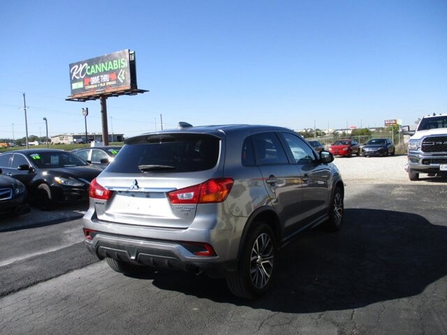 2018 Mitsubishi Outlander Sport in Oak Grove, MO 64075 - 18072426 5