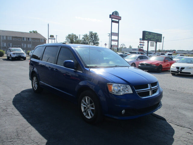 2019 Dodge Grand Caravan in Oak Grove, MO 64075 - 18072432 4