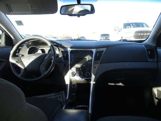 2014 Hyundai Sonata in Oak Grove, MO 64075 - 18072433 11