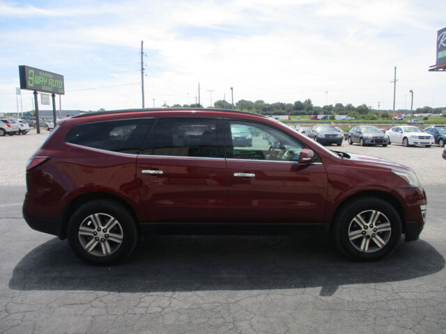 2016 Chevrolet Traverse in Oak Grove, MO 64075 - 18072434 4