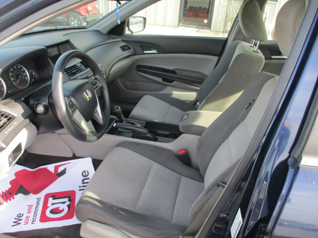 2008 Honda Accord in Oak Grove, MO 64075 - 18072437 9