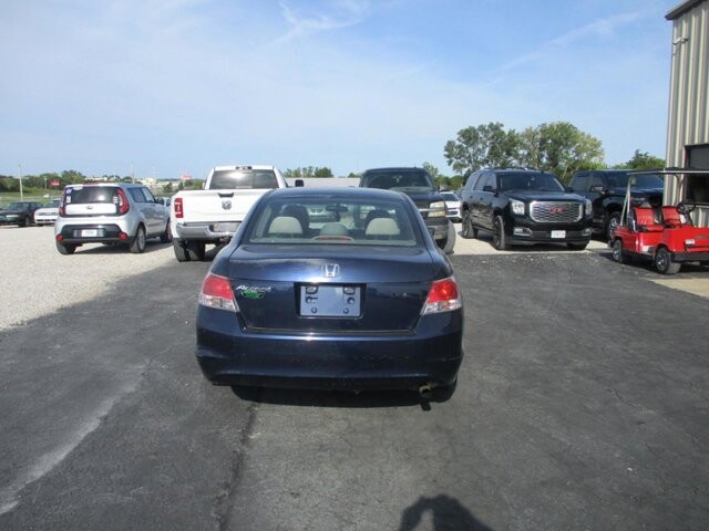 2008 Honda Accord in Oak Grove, MO 64075 - 18072437 6