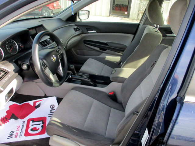 2008 Honda Accord in Oak Grove, MO 64075 - 18072437 9