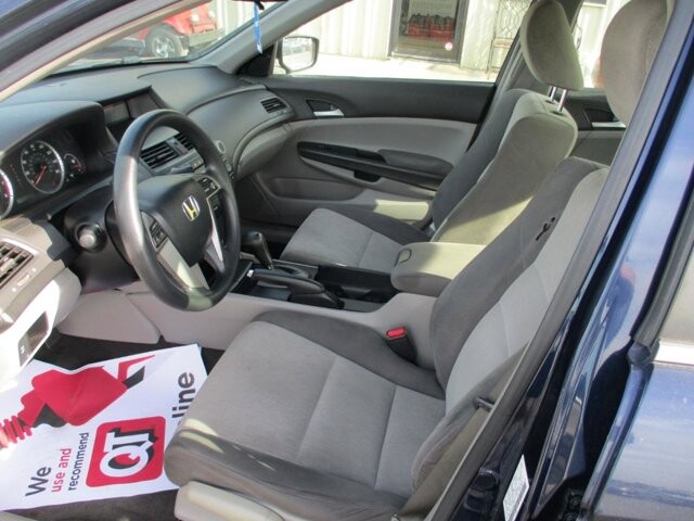 2008 Honda Accord in Oak Grove, MO 64075 - 18072437 9