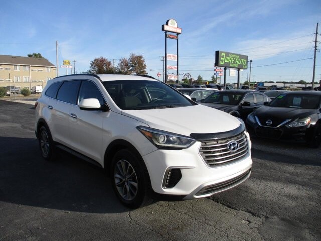 2017 Hyundai Santa Fe in Oak Grove, MO 64075 - 18072438 3