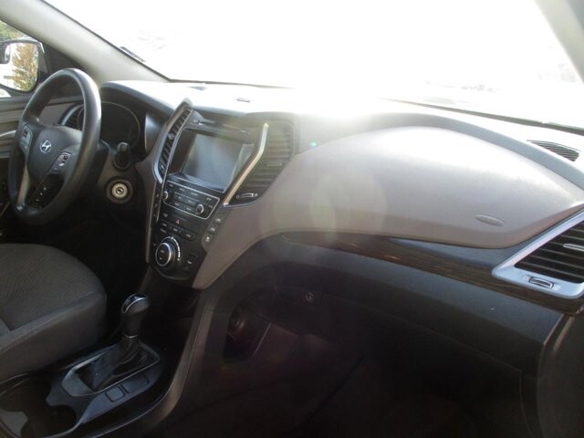 2017 Hyundai Santa Fe in Oak Grove, MO 64075 - 18072438 10