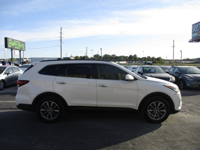 2017 Hyundai Santa Fe in Oak Grove, MO 64075 - 18072438 4
