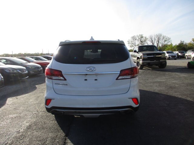 2017 Hyundai Santa Fe in Oak Grove, MO 64075 - 18072438 6