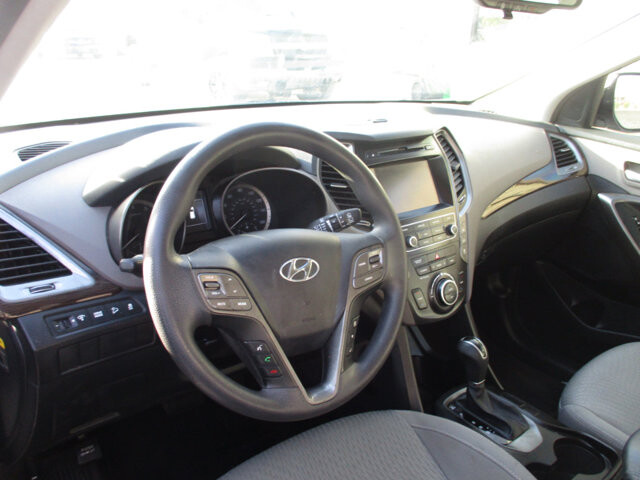 2017 Hyundai Santa Fe in Oak Grove, MO 64075 - 18072438 9