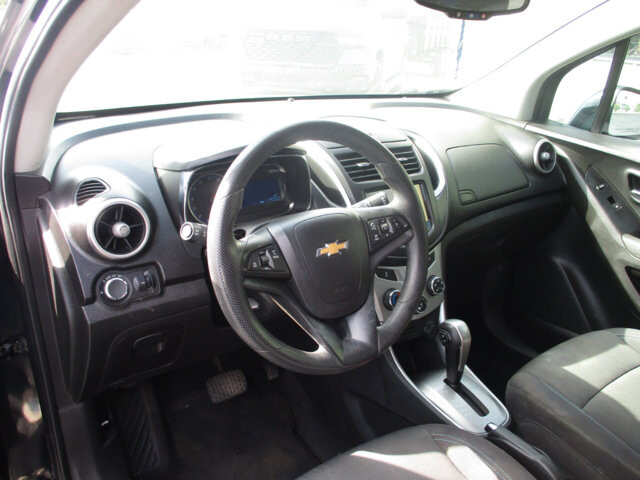 2015 Chevrolet Trax in Oak Grove, MO 64075 - 18072440 9
