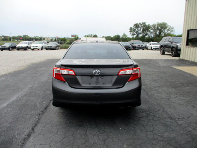 2012 Toyota Camry in Oak Grove, MO 64075 - 18072444 6