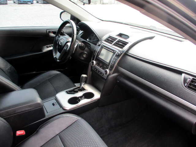 2012 Toyota Camry in Oak Grove, MO 64075 - 18072444 10