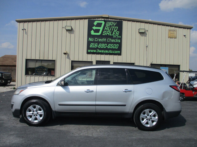 2014 Chevrolet Traverse in Oak Grove, MO 64075 - 18072445 8