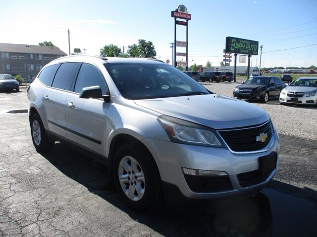 2014 Chevrolet Traverse in Oak Grove, MO 64075 - 18072445 3