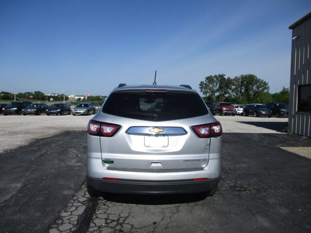 2014 Chevrolet Traverse in Oak Grove, MO 64075 - 18072445 6