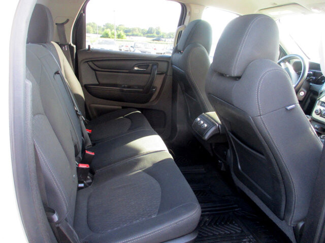 2014 GMC Acadia in Oak Grove, MO 64075 - 18072449 12