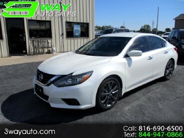 2018 Nissan Altima in Oak Grove, MO 64075