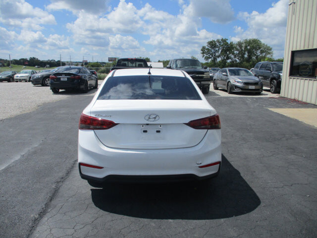2019 Hyundai Accent in Oak Grove, MO 64075 - 18072454 6