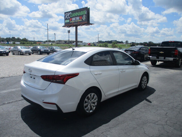 2019 Hyundai Accent in Oak Grove, MO 64075 - 18072454 5
