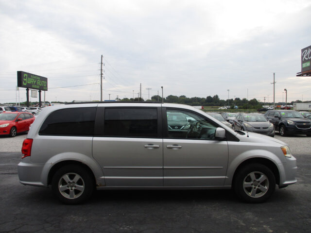 2012 Dodge Grand Caravan in Oak Grove, MO 64075 - 18072455 4