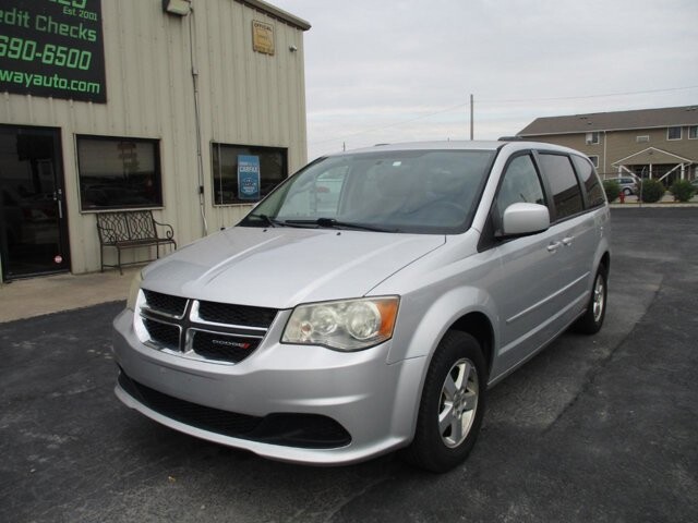 2012 Dodge Grand Caravan in Oak Grove, MO 64075 - 18072455