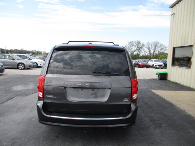 2017 Dodge Grand Caravan in Oak Grove, MO 64075 - 18072458 7